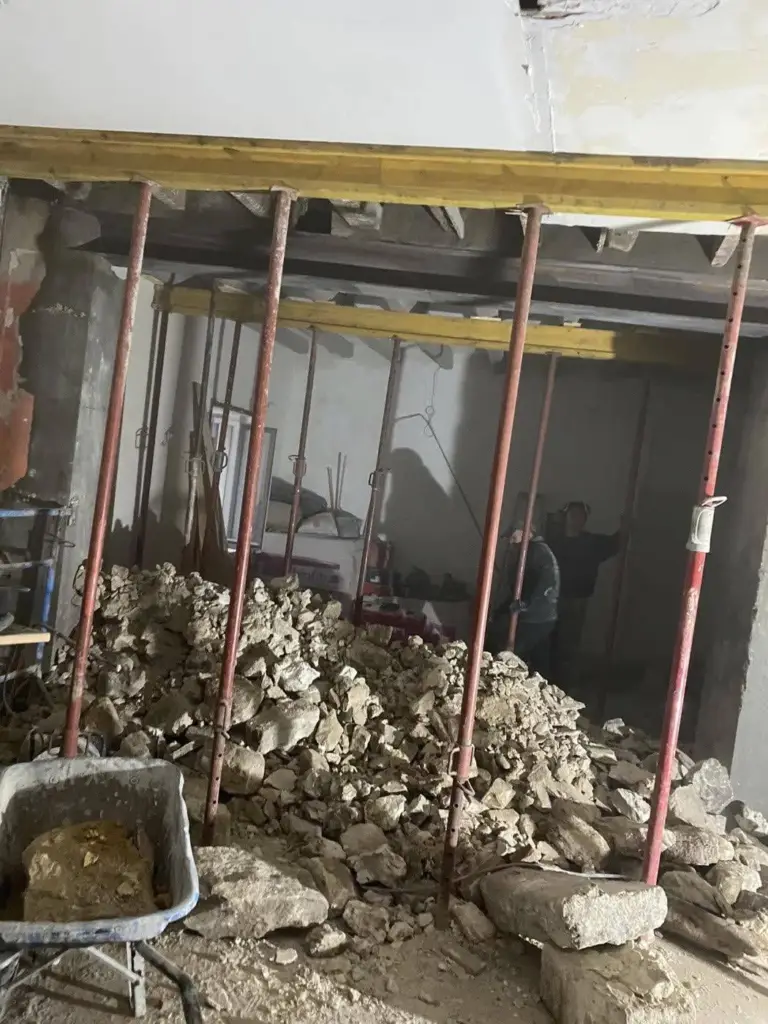 Ouverture mur porteur · pose d’IPN — réalisation Chéroise de Bâtiment