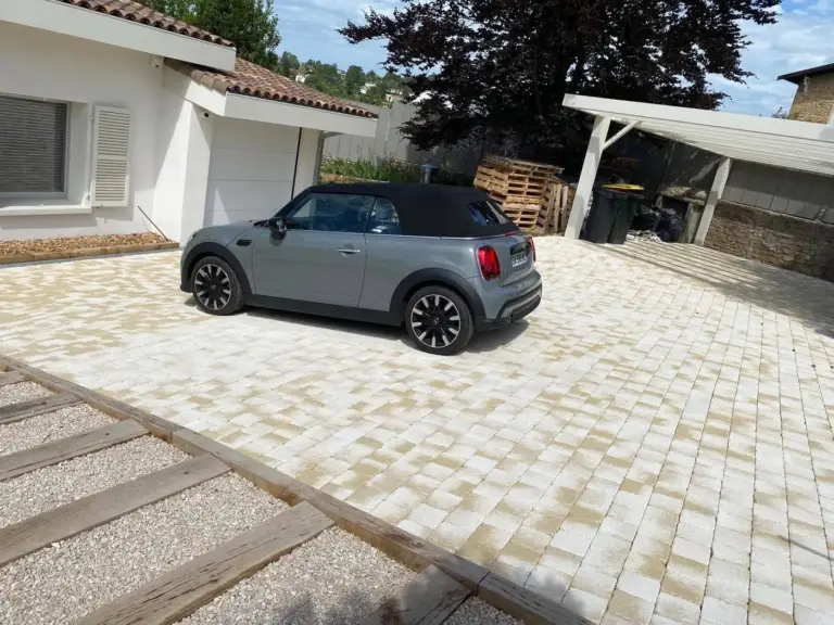 Pose de carrelage — réalisation Chéroise de Bâtiment