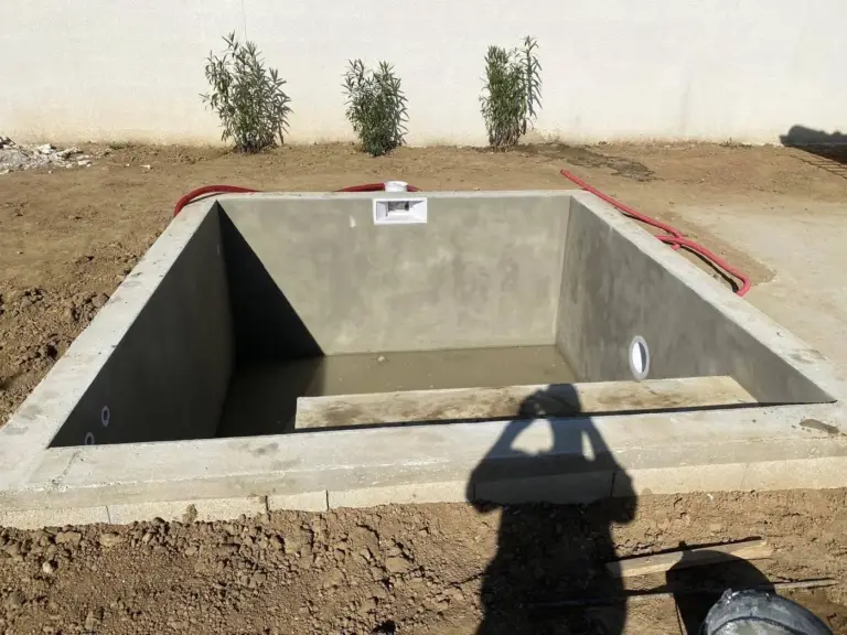Construction de piscine — réalisation Chéroise de Bâtiment