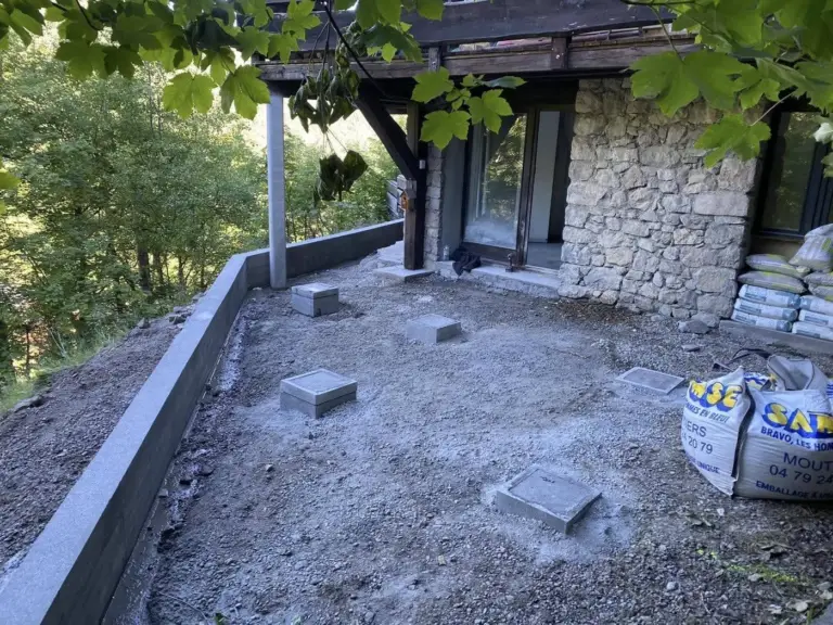 Terrasse sans vis (Grad) — réalisation Chéroise de Bâtiment